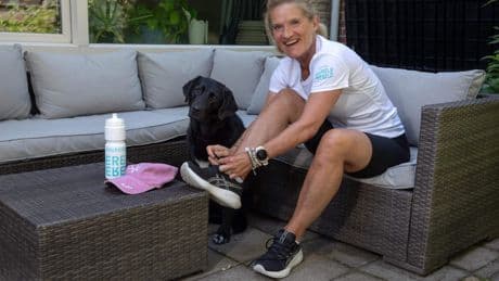 Merel (56) leeft al tien jaar met uitgezaaide longkanker: ’Statistieken kloppen niet altijd, elk mens is anders’
