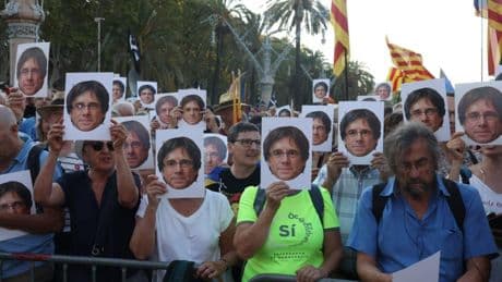 Tres mossos a la espera de juicio y sin responsables políticos: qué fue de los 12 protagonistas de la segunda huida de Puigdemont