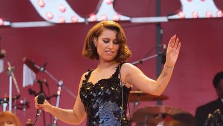 Raye to receive Ivors Academy Honour for her songwriting advocacy