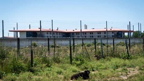 Dans la prison la plus peuplée de France, des « conditions indignes » pour la justice