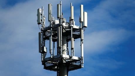 Vente de SFR : la ruée des fonds d’investissement dans les infrastructures Télécoms