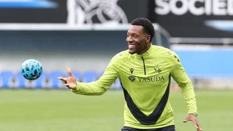 El entrenamiento de la Real Sociedad previo al duelo contra el Alavés, en imágenes