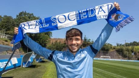 "Me gustaría estar toda la vida en la Real Sociedad y ser un 'one club man'"