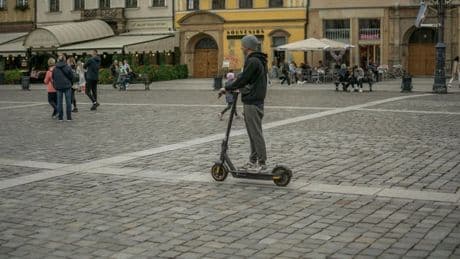 Les meilleures trottinettes électriques abordables : voici les meilleures offres à moins de 350 €