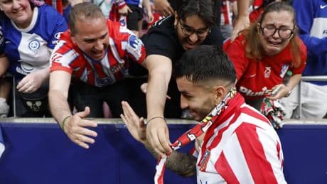 Lío en el Atlético: el club lanza un comunicado para negar la salida de Correa... tras la despedida del jugador