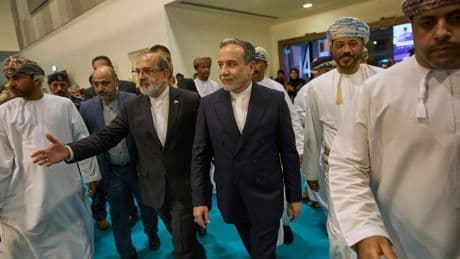 Nucléaire: nouveau cycle de pourparlers entre l'Iran et les États-Unis à Oman