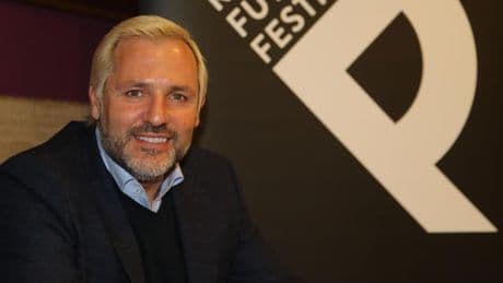 Cañizares: "Yo iba a nacer muerto. Mis padres ni trajeron ropa al hospital para mí"