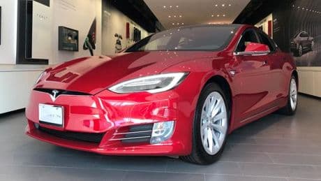 Etats-Unis : Tesla condamné à payer près de 250 millions de dollars pour un accident mortel impliquant l’aide à la conduite