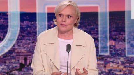 "Un traumatisme": Muriel Robin révèle avoir été victime d'un viol à l'âge de 10 ans