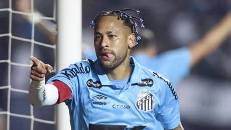 Neymar se sale y se reivindica, pero sigue cayendo en la provocación