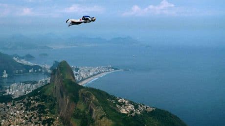 ‘Fearless Felix’ sprong van wolkenkrabbers en vanuit de dampkring – en hield er uiterst rechtse ideeën op na