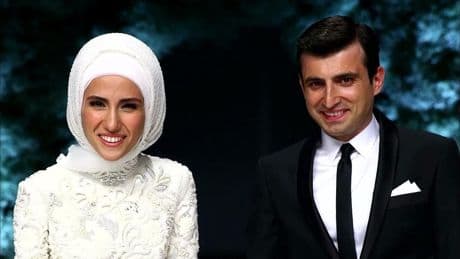 Selçuk Bayraktar'dan Sümeyye Erdoğan'a romantik mesajla karşılama