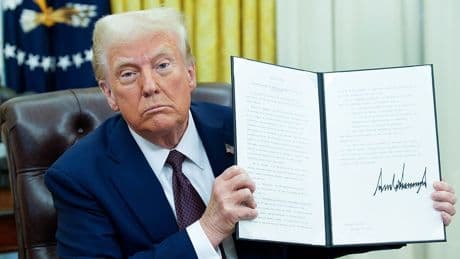 Trump's controversial plan to fire federal workers finds favor with Supreme Court