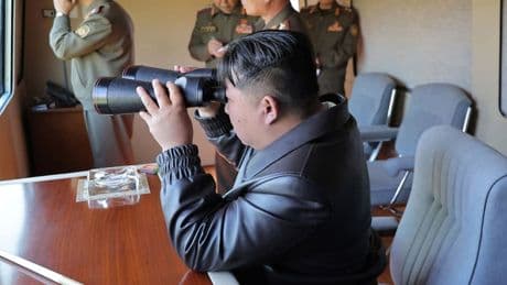 "Une capacité de combat supérieure": la Corée du Nord teste deux "nouveaux" missiles de défense aérienne