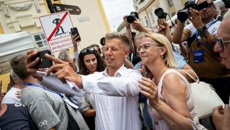 Orbán-Rivale: Wie sich Ungarns Oppositionsführer Magyar im Wahlkampf inszeniert