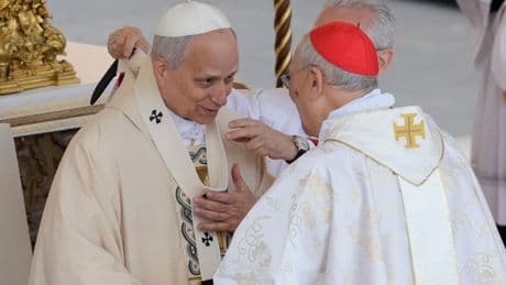 Qu’est-ce que le pallium, cet ornement que le pape Léon XIV remet aux archevêques nommés ?