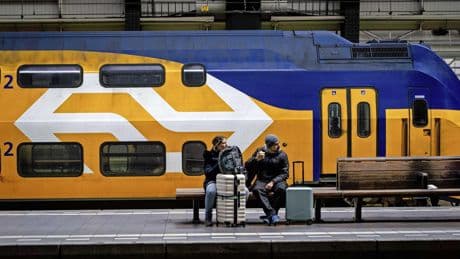 LIVE | Verbaasde en teleurgestelde toeristen gestrand op stations door NS-staking