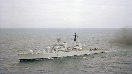 Asbest yüklü HMS Bristol gemisi söküm için yarın Aliağa'ya ulaşacak