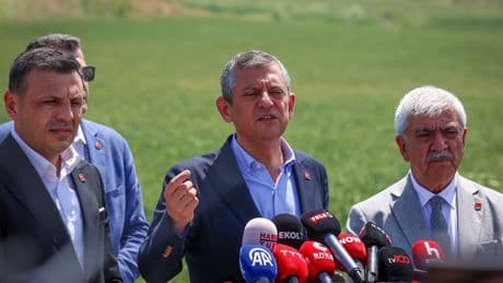 Ekrem İmamoğlu'nu ziyaret eden Özgür Özel'den açıklamalar