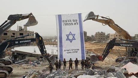 Israël : des opérateurs civils de bulldozers recrutés pour « démolir » Gaza