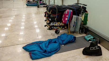 Aena y el Ayuntamiento de Madrid acuerdan hacer el censo de los sinhogar de Barajas