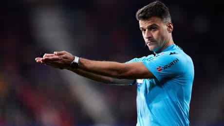 Así es Gil Manzano, el árbitro encargado de dirigir el partido entre el Real Madrid y el Celta de La Liga