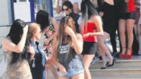 Polise 'Beybi' müşteriye 'Koli' demişler!