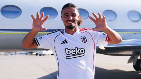 Beşiktaş, yeni sağ beki Taylan'a kavuştu!