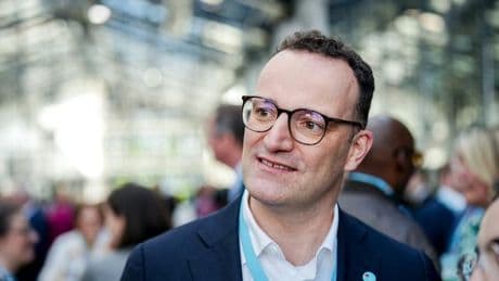 Israelpolitik: Spahn stellt sich hinter Merz' Entscheidung zu Waffenlieferungen