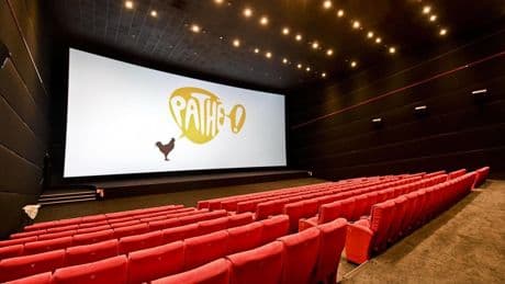 « Une rencontre entre deux familles » : pourquoi Rodolphe Saadé prend 20% du capital des cinémas Pathé