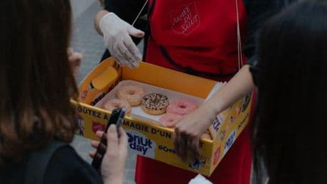 A l’Armée du salut, l’incroyable pouvoir caritatif du donut