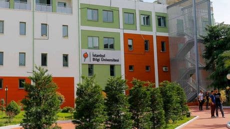 İstanbul Bilgi Üniversitesi'ne atanan kayyum AKP'den aday adayı çıktı