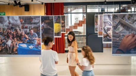 Más de 11.000 personas han visitado la exposición de EL PERIÓDICO sobre los decorados de Gràcia