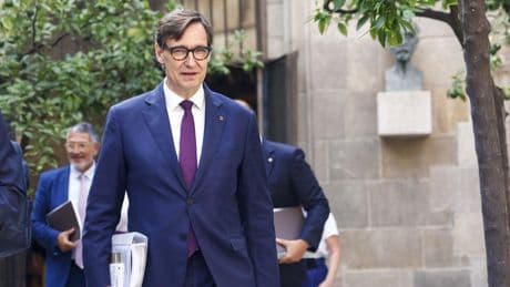 Illa se reúne con Puigdemont tras el aval constitucional a la ley de Amnistía