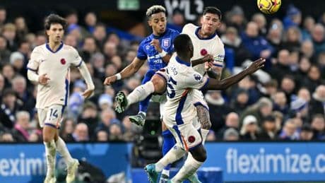 Chelsea set to make millions from doing nothing as transfer battle surpasses £35m