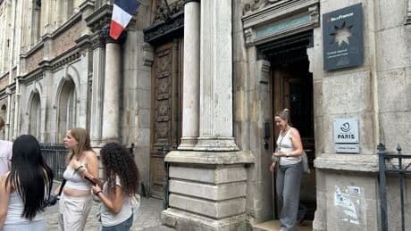 Découvrez le sujet corrigé du brevet de maths 2025 : « un sujet facile et classique sauf l’exercice 2»