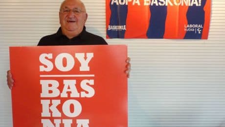 Muere Xabier Añúa, histórico entrenador de Baskonia y Barcelona