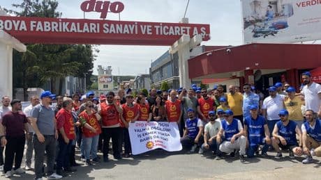 DYO işçilerinin grevi 3’üncü gününde | EMEP: İnsanca bir yaşamı birlikte kazanacağız