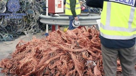 El negocio tras el robo de cobre en las vías del tren: mafias de Europa del Este lo venden a China a 10.000€ la tonelada