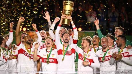 Finale in Berlin: Lange Party-Nacht: VfB mit Cup-Triumph gegen Arminia-Helden