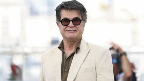 « Israël a violé l’Iran et devrait être jugé » : le réalisateur Jafar Panahi dénonce les bombardements sur son pays