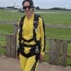 Parachute klapt niet open tijdens duosprong: Britse moeder (48) stort te pletter voor ogen van haar partner