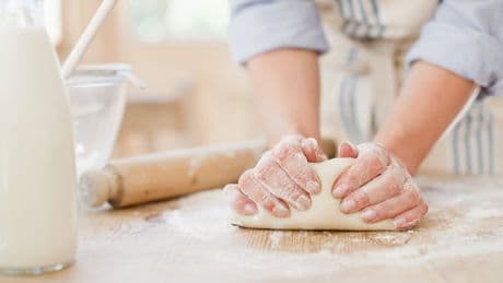 In nur 5 Minuten: So schnell backwn Sie ein Protein-Brot – auch glutenfrei