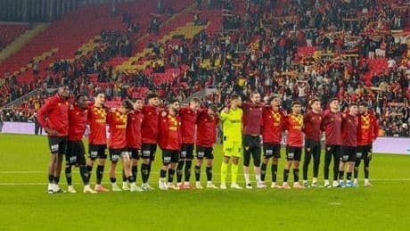 Göztepe, Adana Demirspor deplasmanında