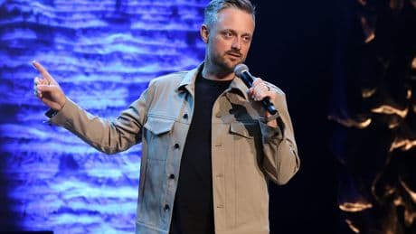 Is Emmys host Nate Bargatze the clean, controversy-free comedian to unite America?