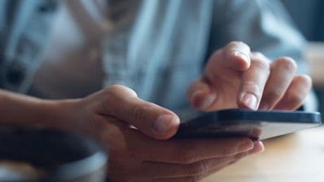 Telefonu olan herkesin yapabileceği yöntemle ayda 370 bin TL kazandı