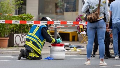 Perverse Aufnahmeprüfung für Bandidos - 14 Säure-Opfer, weil er ein Rocker werden wollte