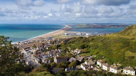 The UK seaside town with huge 18-mile beach - but visitors say 'it's a dump!'