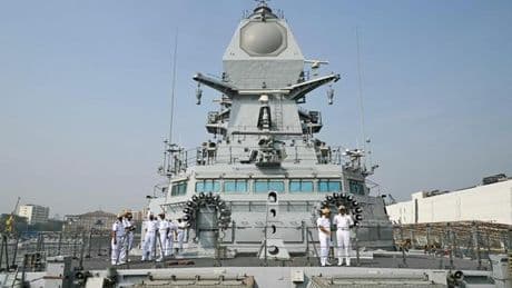 Kaschmir-Konflikt: Indische Marine unternimmt Militärübungen im Arabischen Meer