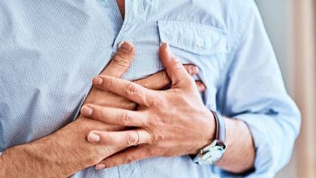 Infarto vs. angina de pecho: el corazón avisa